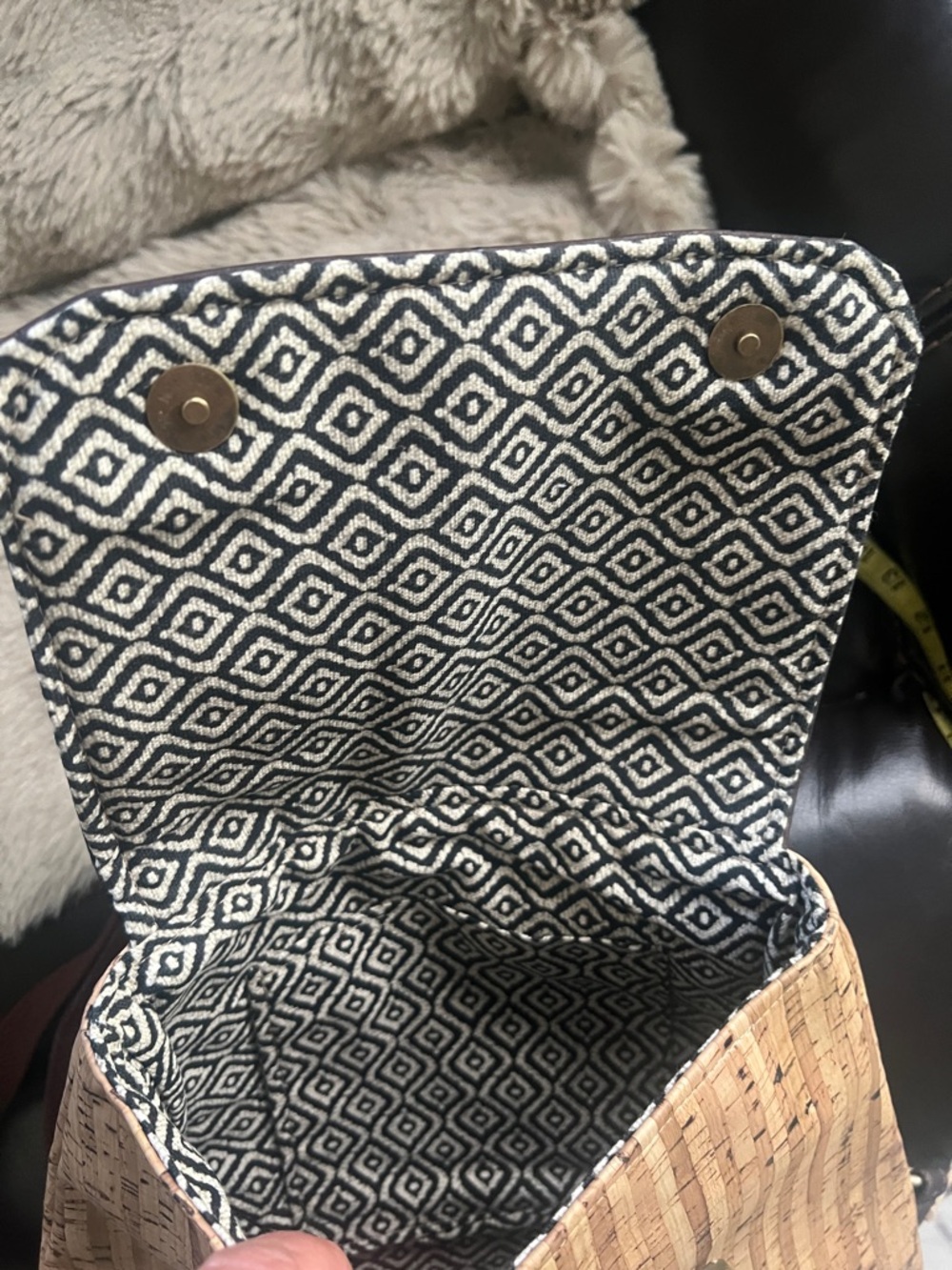 Cork-Pattern Backpack with Dark Brown Flap by Bozie’s bags handmade - Picture 5 of 9